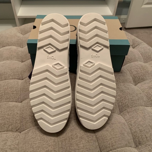 Tom’s Lug Shoes - Picture 4 of 6
